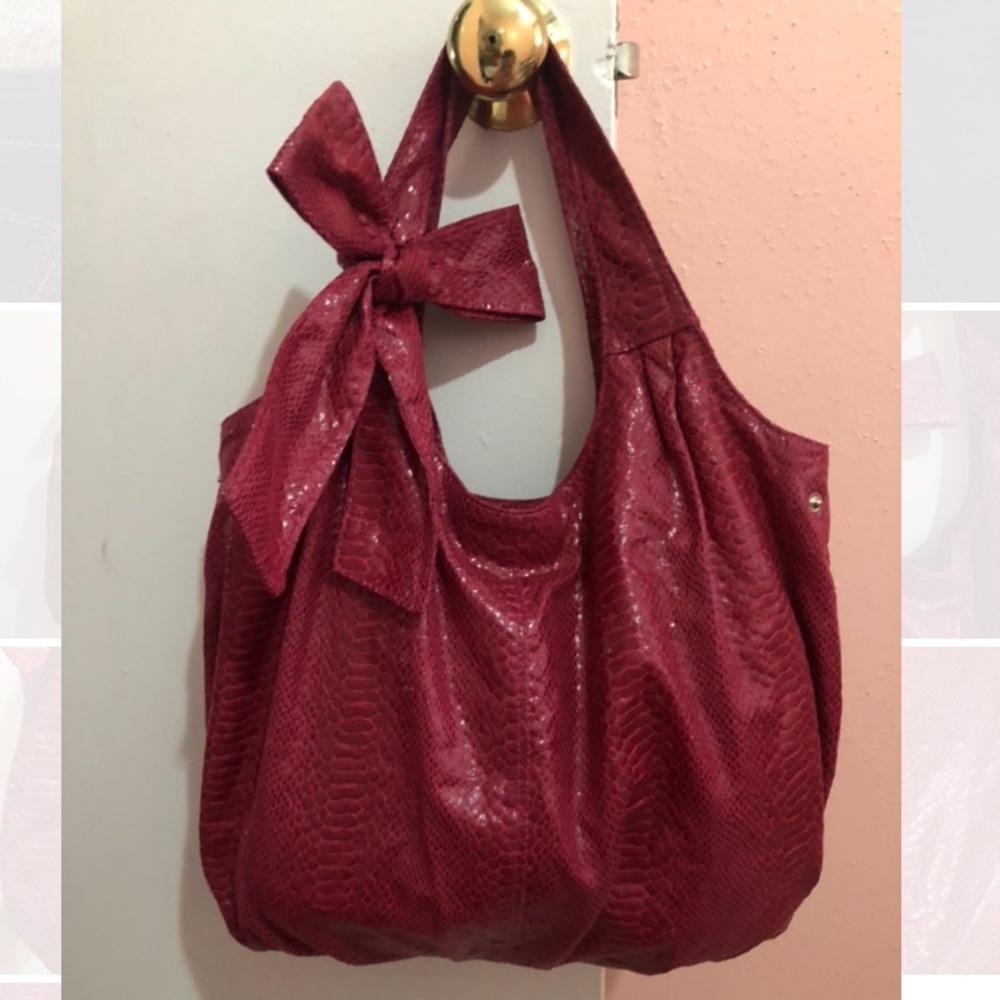 Cute large tote bag with sneak print